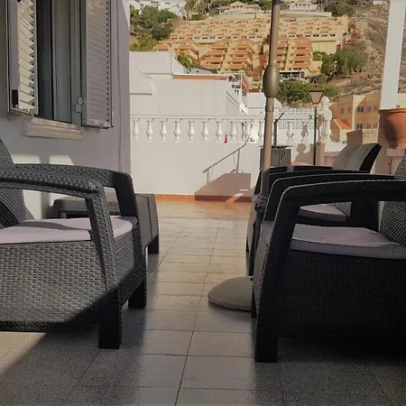 2 Bedroom House Las Americas * Costa Adeje (Tenerife)