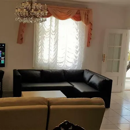 2 Bedroom House Las Americas